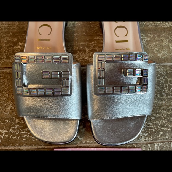 ♥️SOLD♥️ Gucci Crystal Square Sandals - Picture 2 of 11